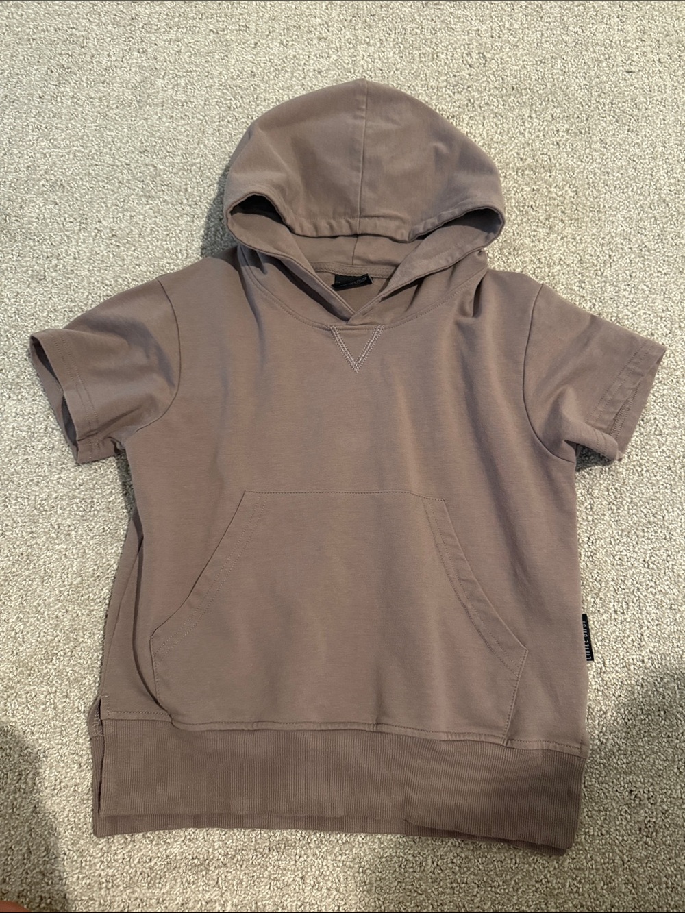 Little Bipsy Short-Sleeve Hoodie in Taupe